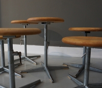 schulholzhocker